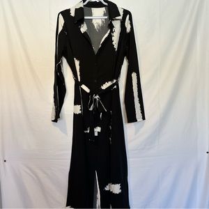 Black and white button down maxi. Size L